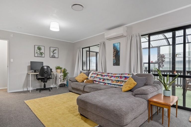 Photo of property in 4 Gray Avenue, Te Puke, 3119