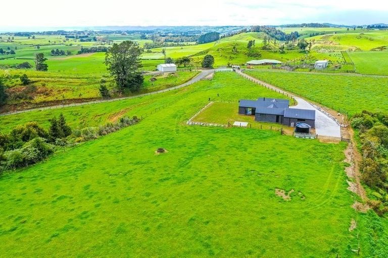 Photo of property in 110 Stockman Road, Tikorangi, Waitara, 4383