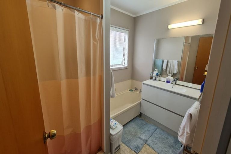 Photo of property in 2 Anzac Road, Gate Pa, Tauranga, 3112