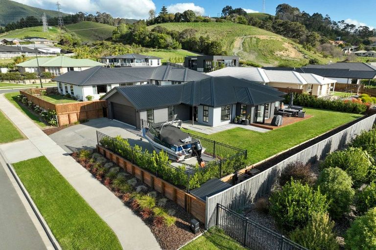 Photo of property in 16 Piwakawaka Drive, Stoke, Nelson, 7011