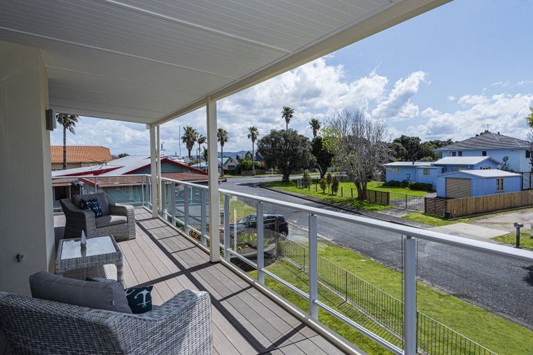 Photo of property in 2 Graham Street, One Tree Point, 0118