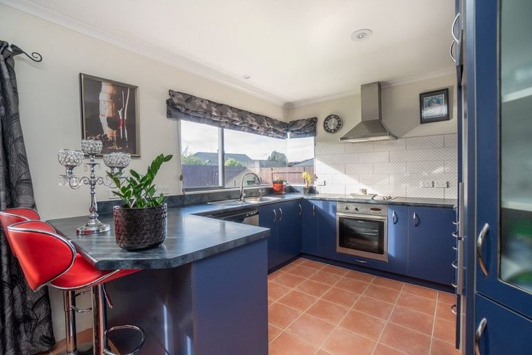 Photo of property in 155 Schnell Drive, Kelvin Grove, Palmerston North, 4414