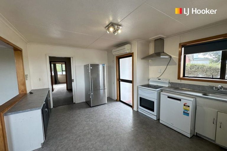 Photo of property in 6 Stephen Street, Halfway Bush, Dunedin, 9010