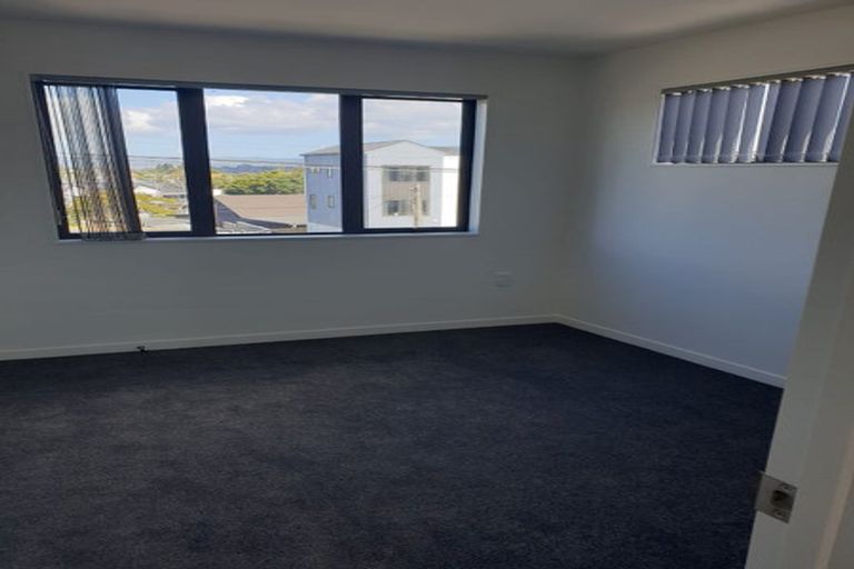 Photo of property in 14/3 Abbotleigh Avenue, Te Atatu Peninsula, Auckland, 0610