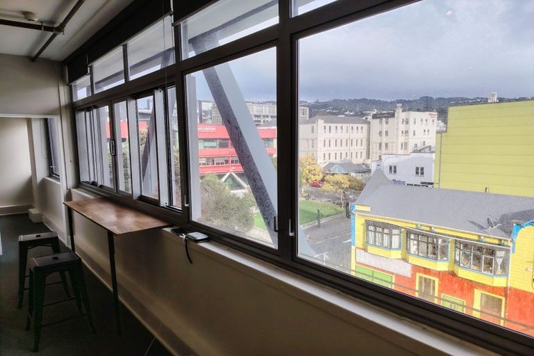 Photo of property in Rostrevor House, 4/130b Vivian Street, Te Aro, Wellington, 6011
