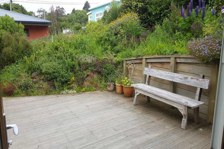 Photo of property in 3 Ngaio Street, Macandrew Bay, Dunedin, 9014