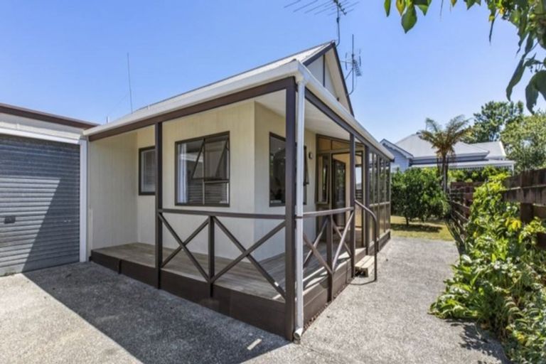 Photo of property in 2/54 Dublin Street, Pukekohe, 2120