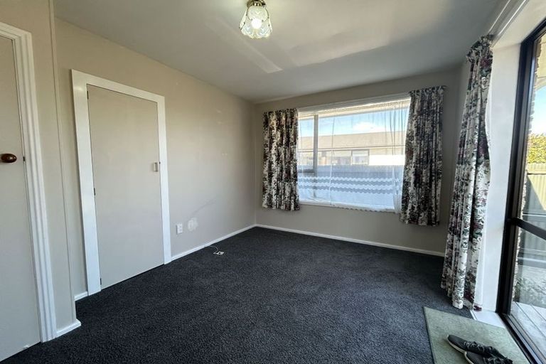Photo of property in 64 Oriana Crescent, Hornby, Christchurch, 8042