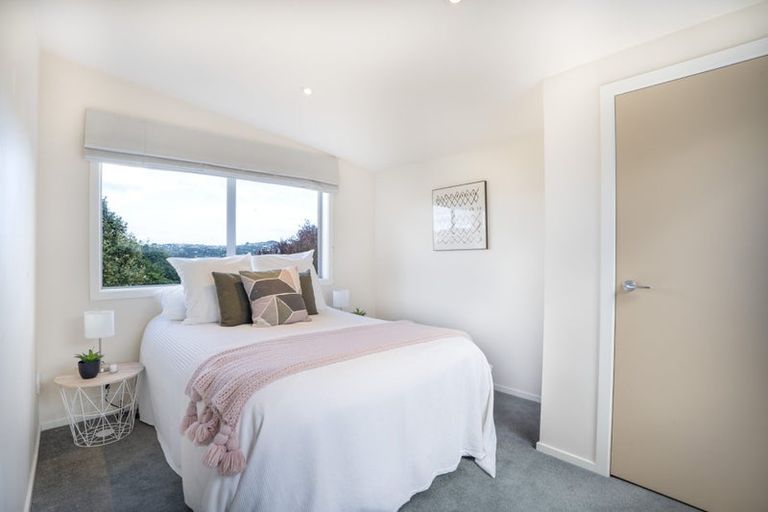 Photo of property in 42 Waverton Terrace, Churton Park, Wellington, 6037