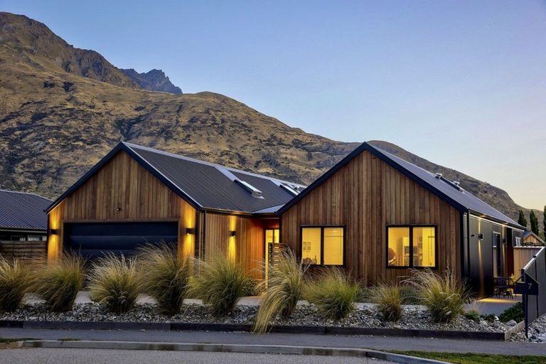 Photo of property in 5 Hicks Road, Lower Shotover, Queenstown, 9304