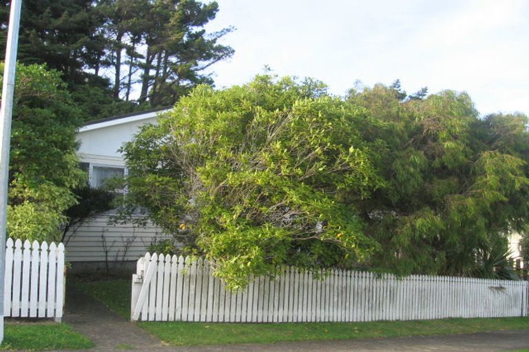 Photo of property in 12 Findhorn Place, Papakowhai, Porirua, 5024