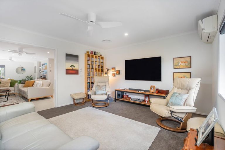 Photo of property in 32 Leeward Drive, Whitianga, 3510