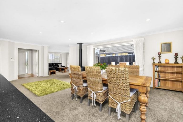 Photo of property in 8 Vivien Place, Patumahoe, Pukekohe, 2679