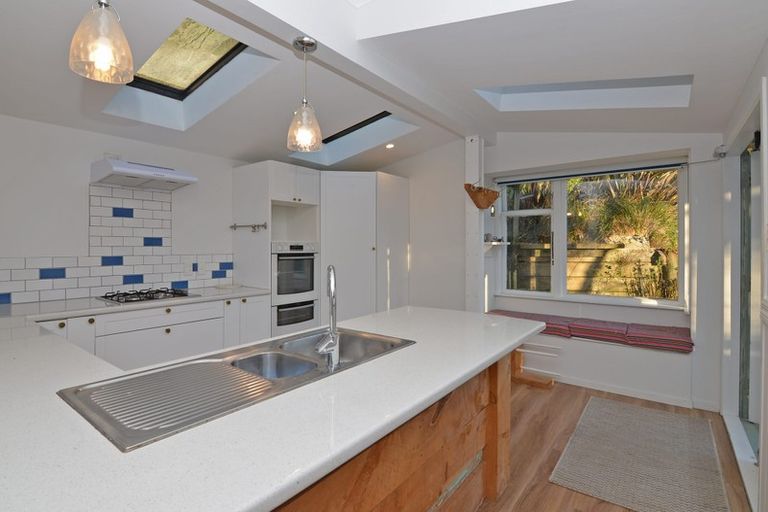 Photo of property in 48 Cluny Road, Plimmerton, Porirua, 5026