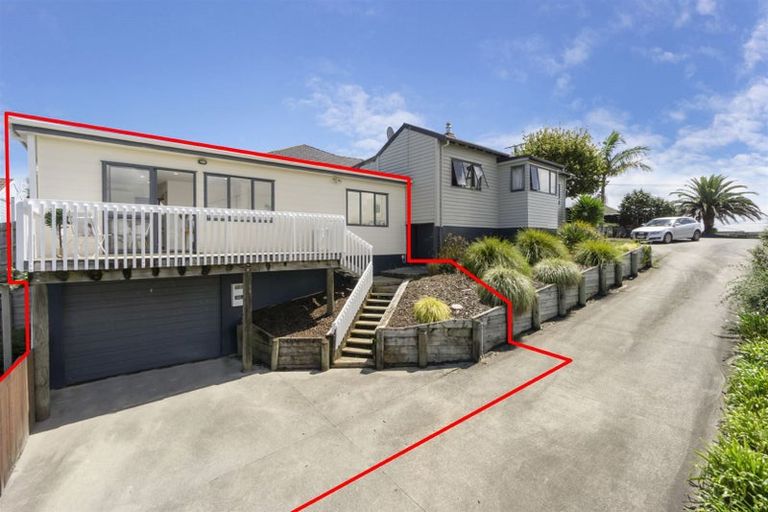 Photo of property in 1/59 Verran Road, Birkenhead, Auckland, 0626