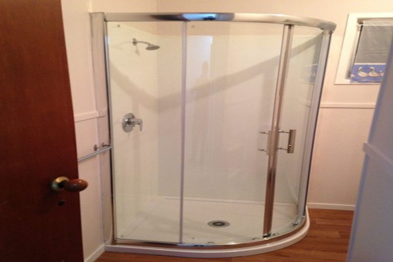 Photo of property in 1/26 Bayview Road, Bayview, Auckland, 0629