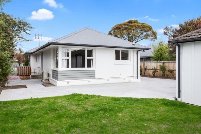 Photo of property in 2/25 Plynlimon Road, Fendalton, Christchurch, 8052