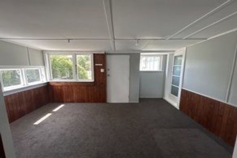 Photo of property in 31 Robinson Avenue, Holdens Bay, Rotorua, 3010