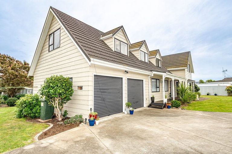 Photo of property in 18 Warwick Place, Springvale, Whanganui, 4501