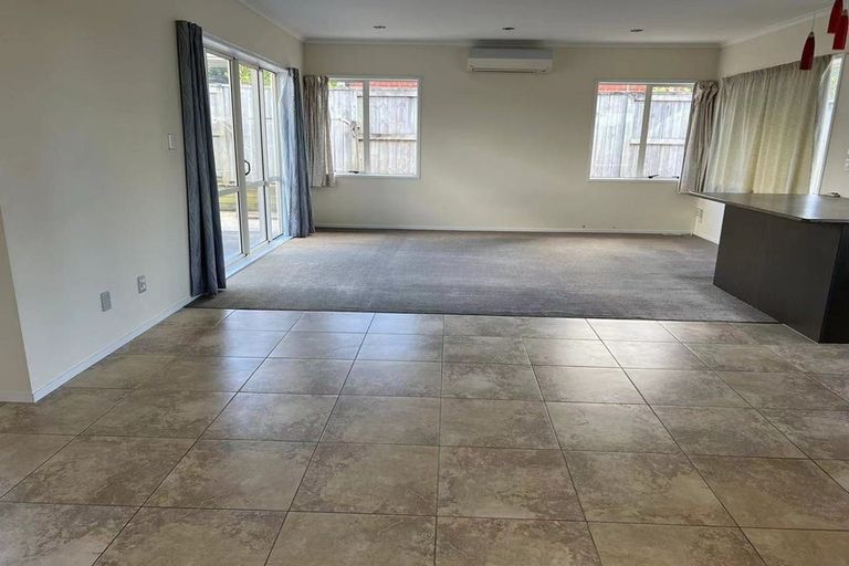 Photo of property in 5 Dumfries Place, Pyes Pa, Tauranga, 3112