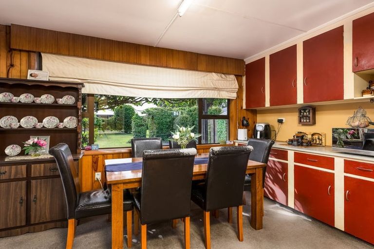 Photo of property in 16 Hughes Street, Waimate, 7924