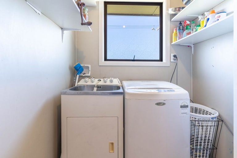 Photo of property in 8 Mackenzie Street, Winton, 9720