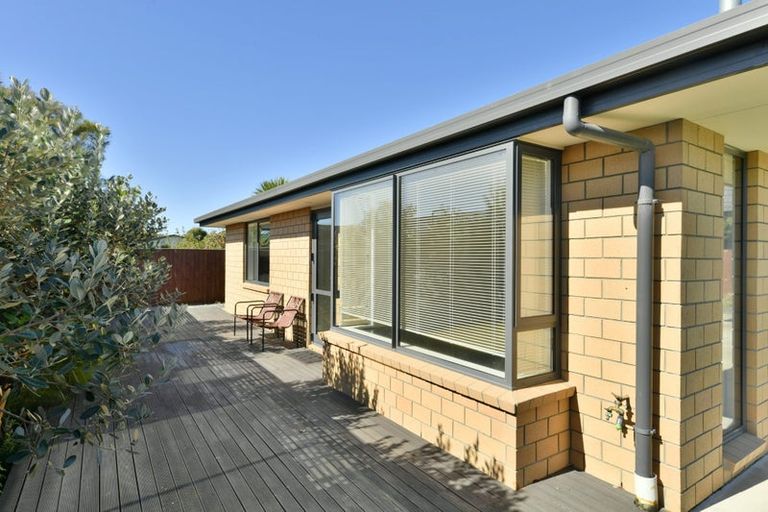 Photo of property in 3b Dickson Crescent, Hornby, Christchurch, 8042