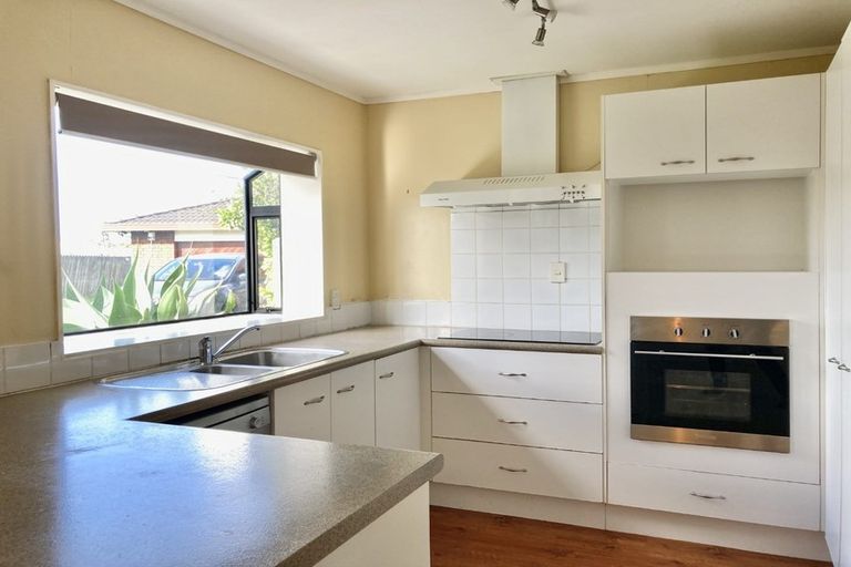 Photo of property in 2/76 Frank Nobilo Drive, Golflands, Auckland, 2013