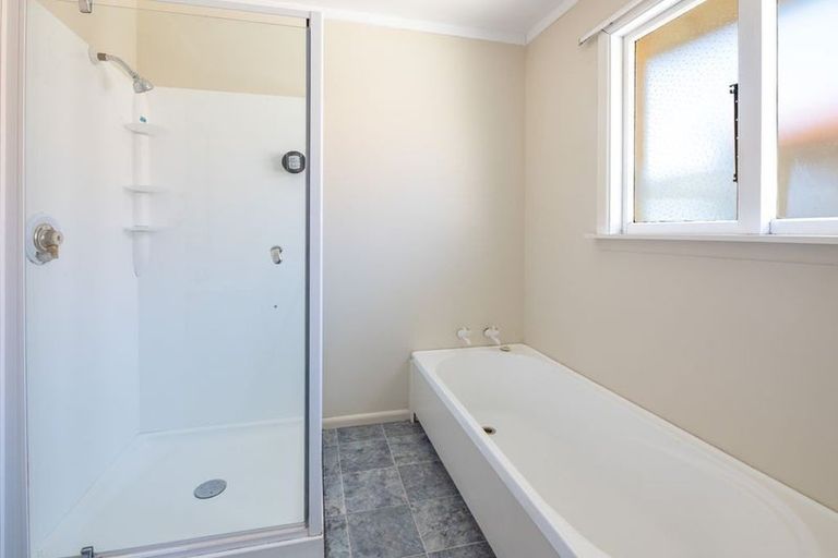 Photo of property in 116 Avonhead Road, Avonhead, Christchurch, 8042