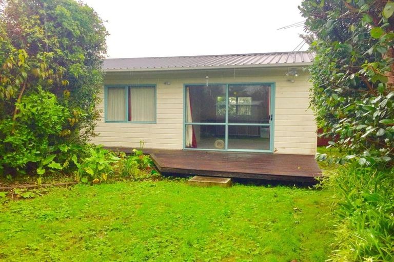 Photo of property in 131 Clovelly Road, Bucklands Beach, Auckland, 2012