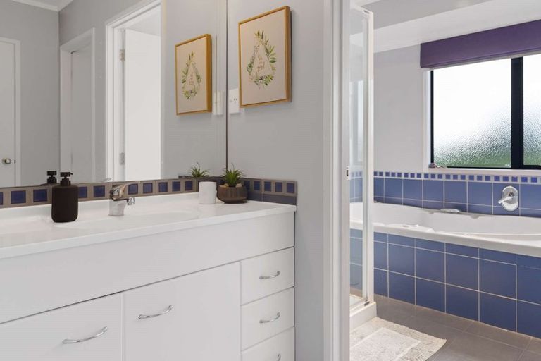 Photo of property in 12 Hulme Place, Owhata, Rotorua, 3010