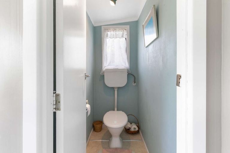 Photo of property in 26 Shelly Beach Road, Shelly Beach, South Head, 0874