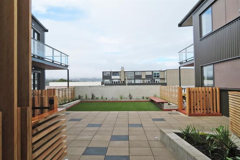 Photo of property in The Firemans Apartments, 208/321 Jackson Street, Petone, Lower Hutt, 5012