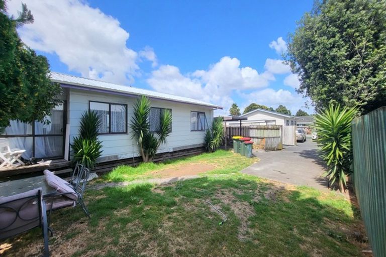 Photo of property in 2/43 Station Road, Takanini, 2112