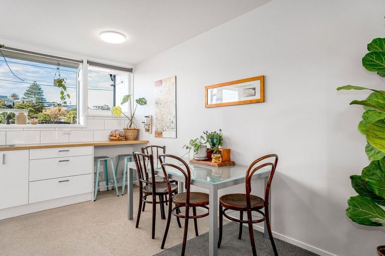 Photo of property in 1b Richard Street, Titahi Bay, Porirua, 5022