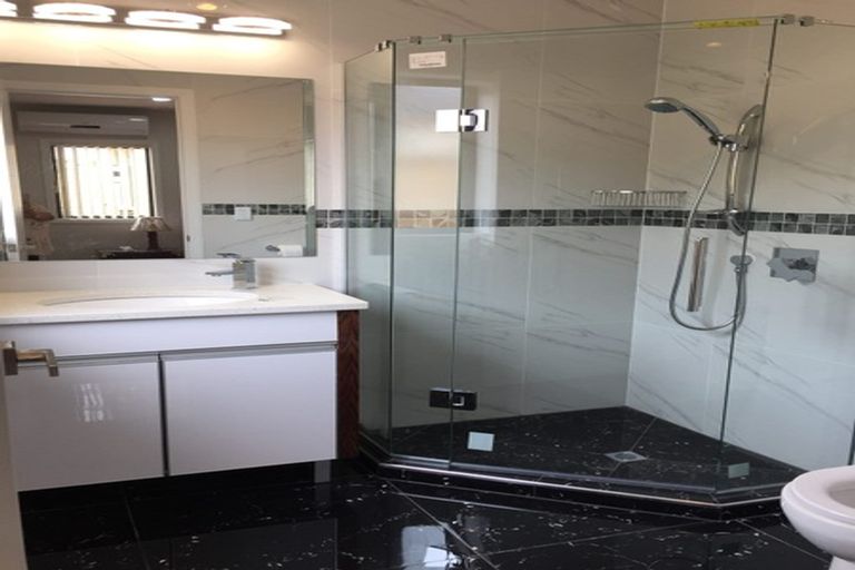 Photo of property in 6 Kohia Way, Huapai, Kumeu, 0810