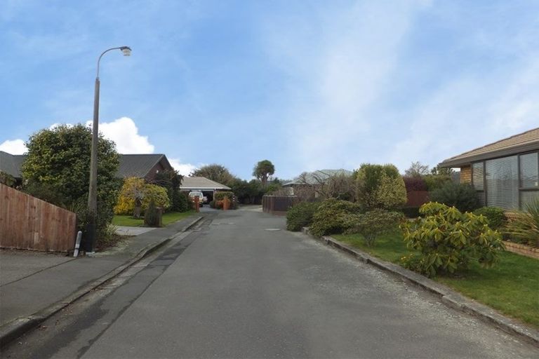 Photo of property in 1/5 Tuscany Place, Beckenham, Christchurch, 8023