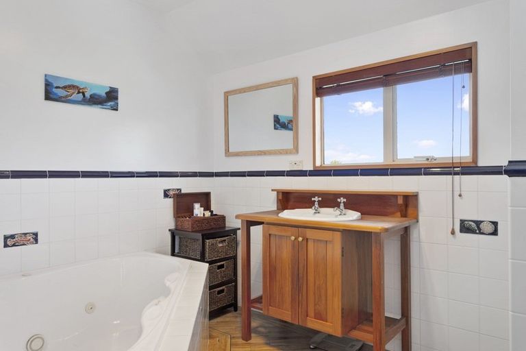 Photo of property in 20 Alpine View Lane, Parklands, Christchurch, 8083