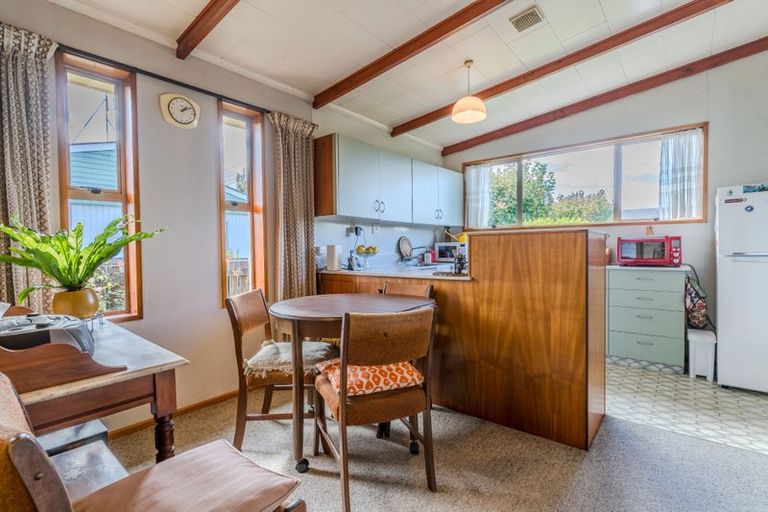 Photo of property in 15b Baker Street, Caversham, Dunedin, 9012