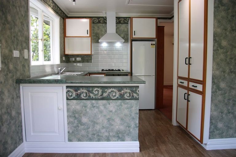 Photo of property in 22 Acacia Road, Torbay, Auckland, 0632