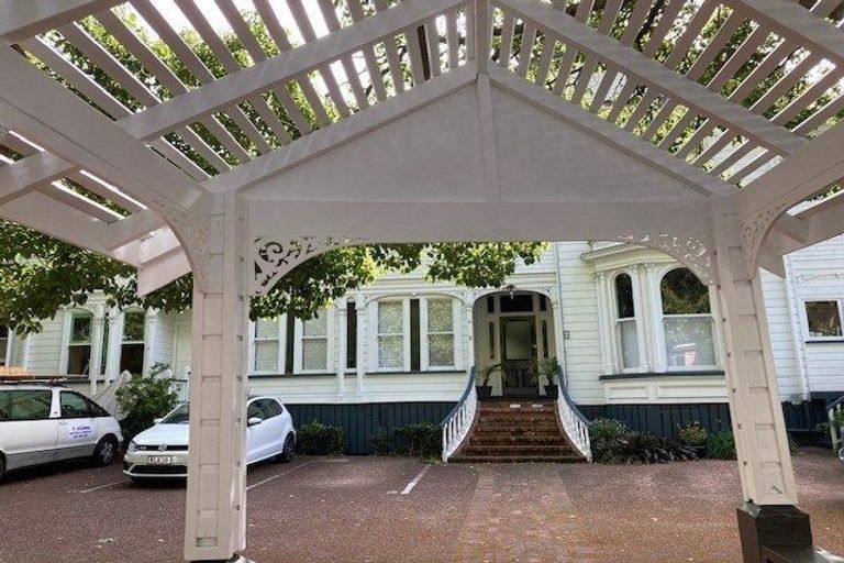 Photo of property in 323b Mount Eden Road, Mount Eden, Auckland, 1024