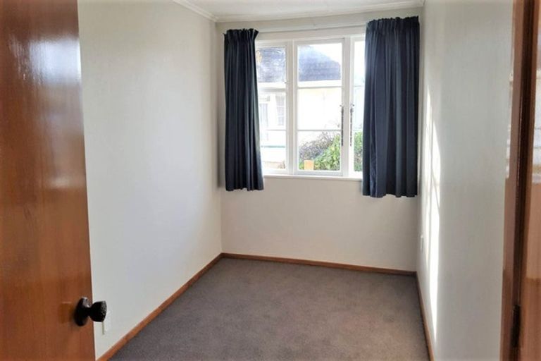 Photo of property in 14 Harrison Crescent, Avalon, Lower Hutt, 5011