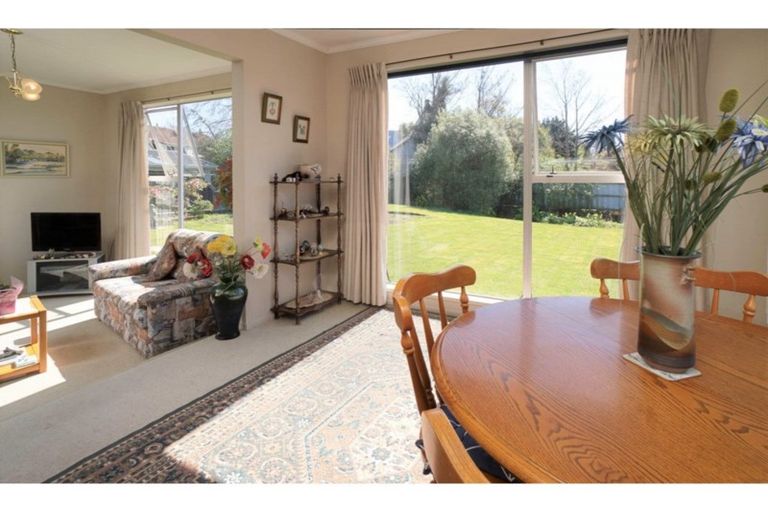 Photo of property in 79 Newnham Street, Rangiora, 7400