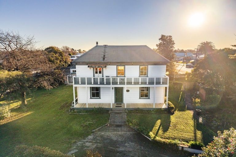 Photo of property in 11a Russell Street, Marton, 4710