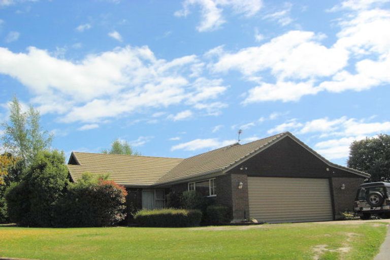 Photo of property in 16 Hewitts Road, Woodend, 7610