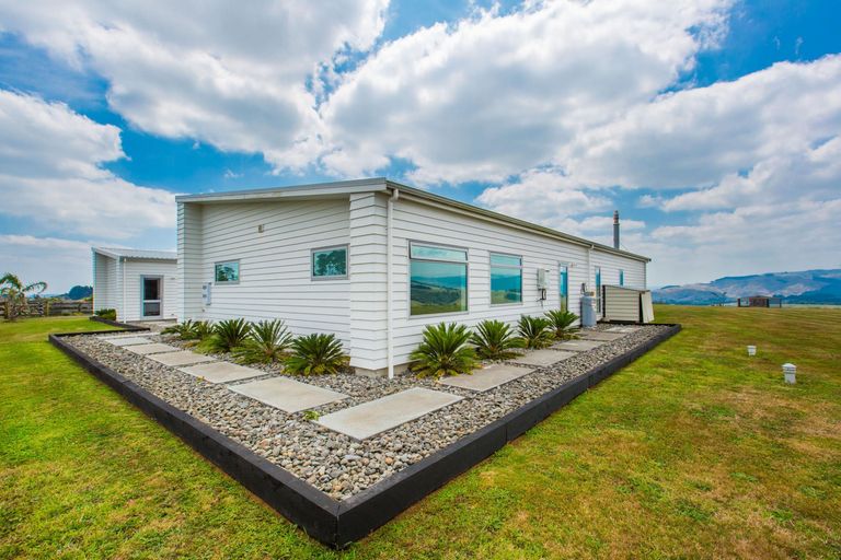 Photo of property in 573 Maungatawhiri Road, Raglan, 3295