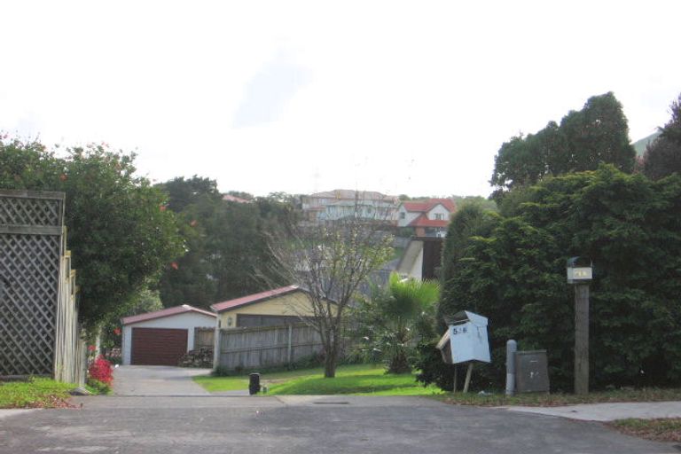 Photo of property in 51c Everglade Drive, Goodwood Heights, Auckland, 2105