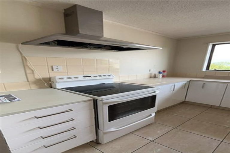 Photo of property in 42 Viewmont Drive, Harbour View, Lower Hutt, 5010
