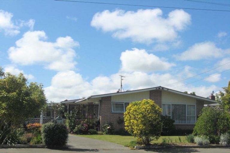 Photo of property in 14 Wendover Street, Bishopdale, Christchurch, 8053