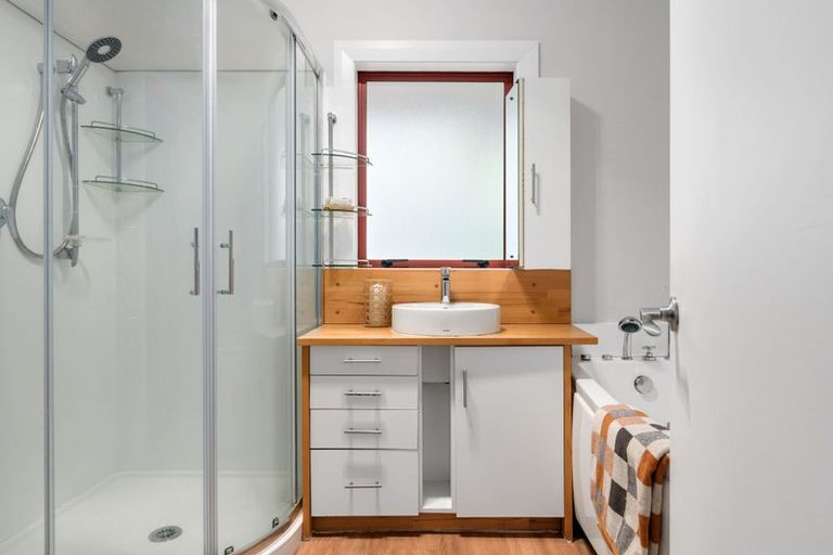 Photo of property in 8 Tauhara Drive, Queenwood, Hamilton, 3210